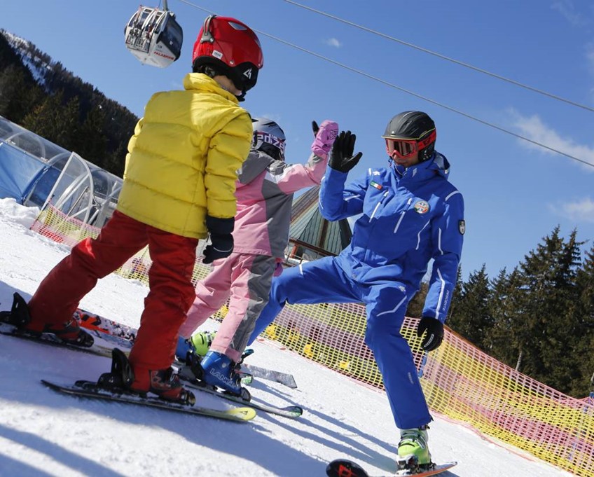 Group Ski Lessons for Kids